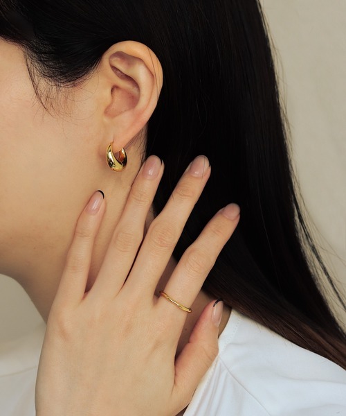 bonu.（ボヌ）の「【silver925】ボリュームフープピアス（ピアス（両耳用）・レディース・シルバー/ゴールド・FREE）」の10枚目の写真