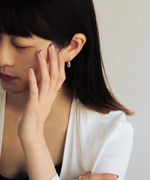 bonu.（ボヌ）の「【silver925】ボリュームフープピアス（ピアス（両耳用）・レディース・シルバー/ゴールド・FREE）」の11枚目の写真