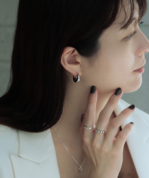 bonu.（ボヌ）の「【silver925】ボリュームフープピアス（ピアス（両耳用）・レディース・シルバー/ゴールド・FREE）」の14枚目の写真