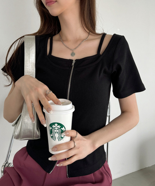 Ada.(エイダ)の「キャミレイヤード風 ダブルジップ リブ タイト トップス(Tシャツ/カットソー・レディース・ブルー/アイボリー/ブラック・FREE)」の21枚目の写真