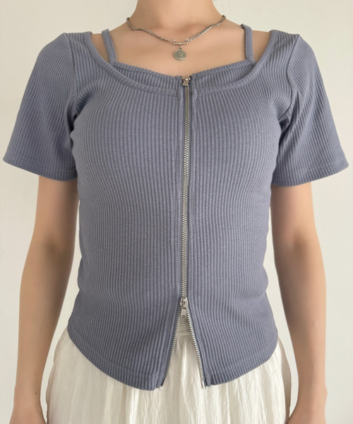 Ada.(エイダ)の「キャミレイヤード風 ダブルジップ リブ タイト トップス(Tシャツ/カットソー・レディース・ブルー/アイボリー/ブラック・FREE)」の11枚目の写真