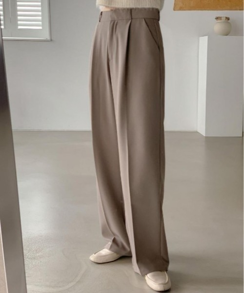 sorule（ソルレ）の「センタープレスタックスラックス（スラックス・レディース・ベージュ/チャコールグレー/アイボリー/ブラック/グリーン・FREE）」の4枚目の写真