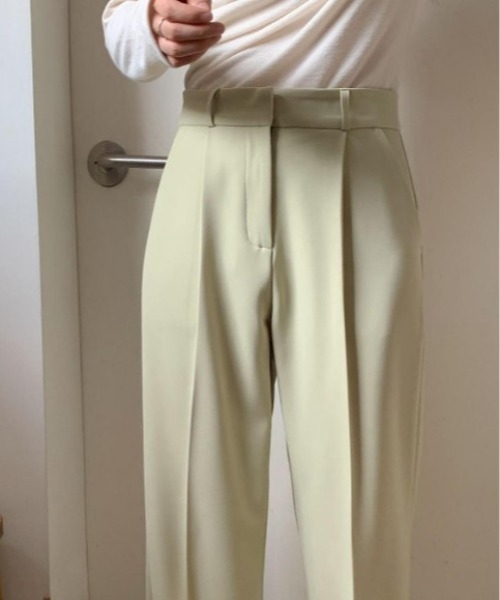 sorule（ソルレ）の「センタープレスタックスラックス（スラックス・レディース・ベージュ/チャコールグレー/アイボリー/ブラック/グリーン・FREE）」の2枚目の写真