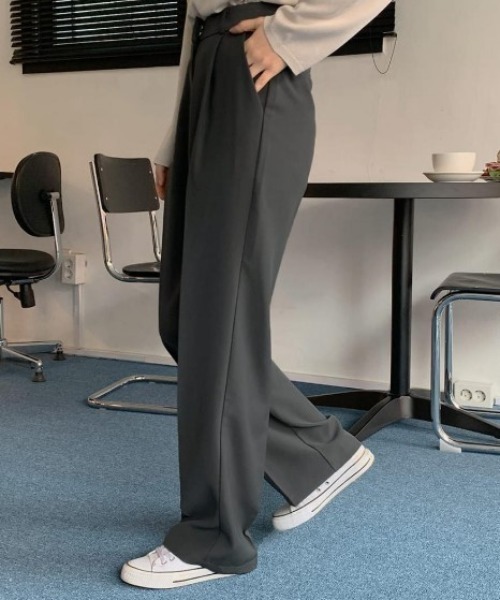 sorule（ソルレ）の「センタープレスタックスラックス（スラックス・レディース・ベージュ/チャコールグレー/アイボリー/ブラック/グリーン・FREE）」の21枚目の写真