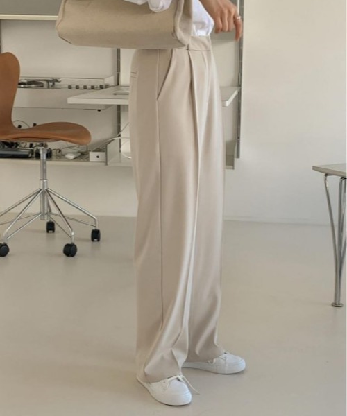 sorule（ソルレ）の「センタープレスタックスラックス（スラックス・レディース・ベージュ/チャコールグレー/アイボリー/ブラック/グリーン・FREE）」の12枚目の写真