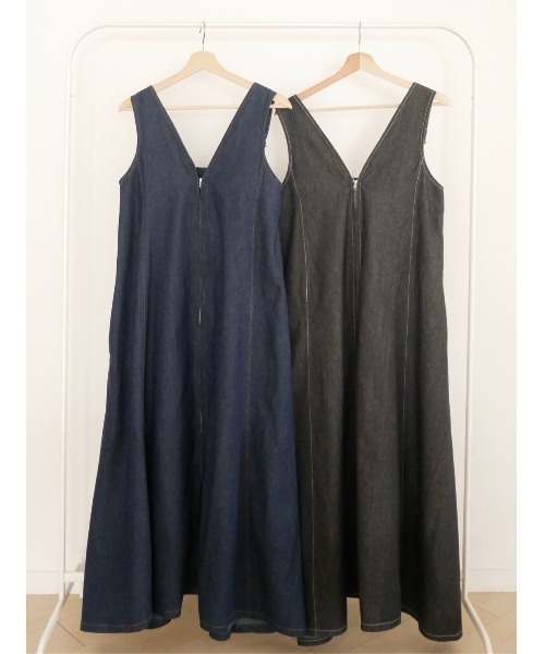 TRUNC（トランクエイティーエイト）の「Denim Zip Jumper Skirt（ワンピース・レディース・ブラック/ネイビー・FREE）」の21枚目の写真