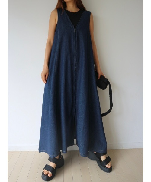 TRUNC（トランクエイティーエイト）の「Denim Zip Jumper Skirt（ワンピース・レディース・ブラック/ネイビー・FREE）」の11枚目の写真