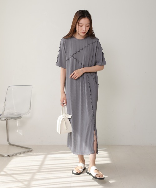 Bab(バブ)の「【S・Mサイズ展開】メロウ切替ストライププリーツワンピース(ワンピース・レディース・チャコールグレー/アイボリー/モカ・S/M)」の15枚目の写真
