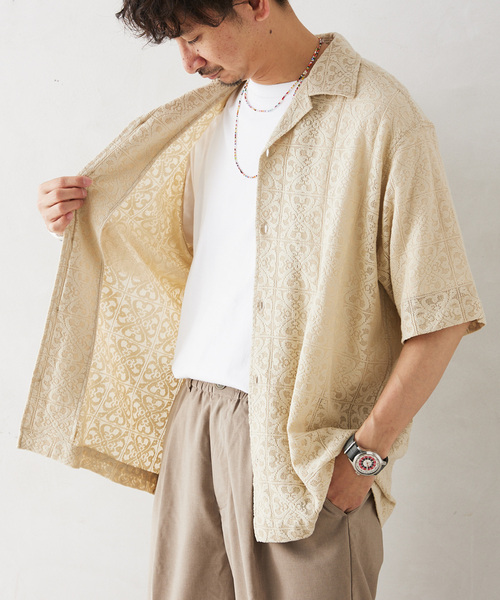 JOURNAL STANDARD relume(ジャーナルスタンダード レリューム)の「アラベスクレース フラワーオープンカラー半袖シャツ(シャツ/ブラウス・メンズ・ホワイト/ベージュ系その他/ブラック・MEDIUM/LARGE)」の3枚目の写真