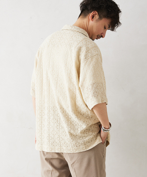 JOURNAL STANDARD relume(ジャーナルスタンダード レリューム)の「アラベスクレース フラワーオープンカラー半袖シャツ(シャツ/ブラウス・メンズ・ホワイト/ベージュ系その他/ブラック・MEDIUM/LARGE)」の10枚目の写真