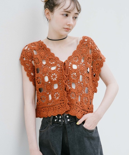 archives（アルシーヴ）の「２ｗａｙかぎ針ノースリニット（ニット/セーター・レディース・ブラック/アイボリー/グリーン/オレンジ・MEDIUM）」の4枚目の写真