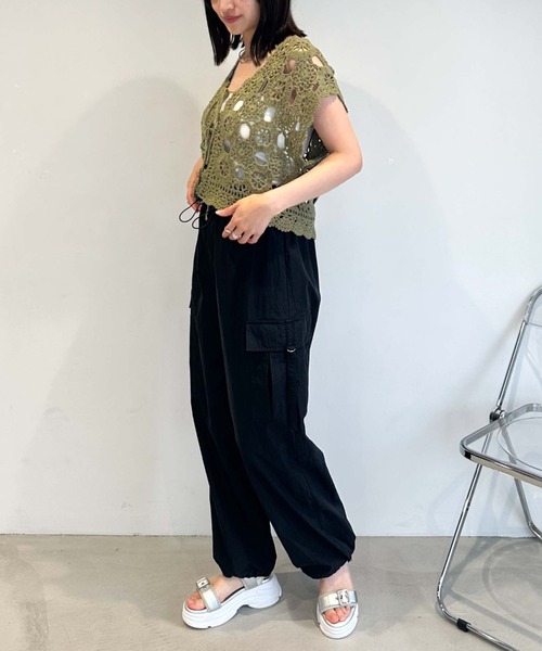 archives（アルシーヴ）の「２ｗａｙかぎ針ノースリニット（ニット/セーター・レディース・ブラック/アイボリー/グリーン/オレンジ・MEDIUM）」の13枚目の写真