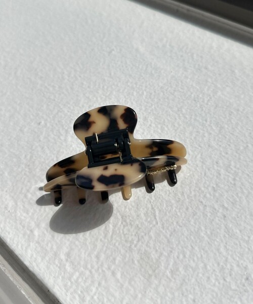 NOLLEY’S（ノーリーズ）の「ヘアクリップ（バレッタ/ヘアクリップ・レディース・ベージュ系その他/ブラウン系その他・FREE）」の16枚目の写真