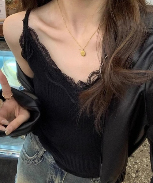 gossip!ロサンゼルス(ゴシップロサンゼルス)の「レースVネックキャミソール 重ね着インナーアイテム レースキャミソール ストレッチタンクトップ(キャミソール・レディース・ホワイト/ブラック/ベージュ・FREE)」の15枚目の写真