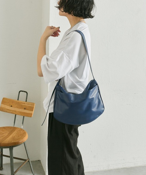 ear PAPILLONNER（イアパピヨネ）の「《本革/470g》スワロ―マチ