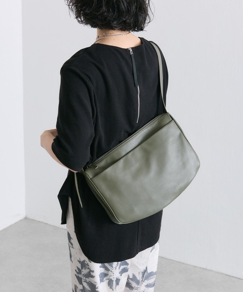 イアパピヨネ スワローマチショルダーバッグ ブラック ear PAPILLONNER ショルダーバッグ バッグ 「本革/470g」スワロ