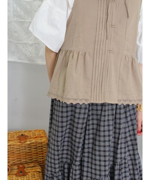 Samansa Mos2(サマンサ モスモス)の「スカラップレースリボンベスト(ベスト・レディース・ブラック/ベージュ/キナリ・F)」の14枚目の写真