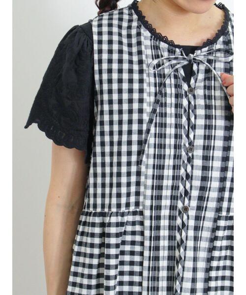 Samansa Mos2(サマンサ モスモス)の「スカラップレースリボンベスト(ベスト・レディース・ブラック/ベージュ/キナリ・F)」の10枚目の写真