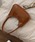 Vipoa�i���B�|�A�j�́uribbon square bag�i�V�����_�[�o�b�O�j�v�b�u���E��