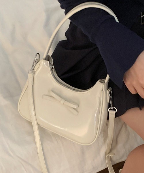 [韓国人気] SQUARE LINE★KIRI SHOULDER BAG★ショルダーバッグ 韓国人気ブランド スクエアライン ショルダーバッグ | ストア ソイラ