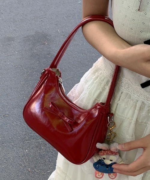 Vipoa（ヴィポア）の「ribbon square bag（ショルダーバッグ・レディース・シルバー/ホワイト/ブラウン/レッド/ブラック・FREE）」の17枚目の写真