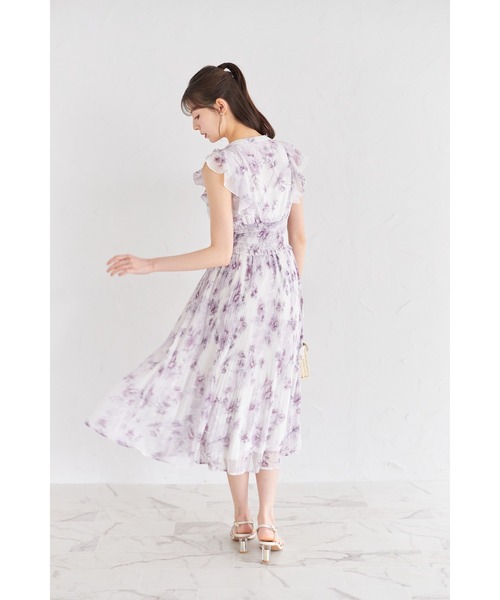 トッコクローゼット　ウエストシャーリングフラワープリントプリーツワンピース トッコクローゼット tocco closet リボン付きウエスト