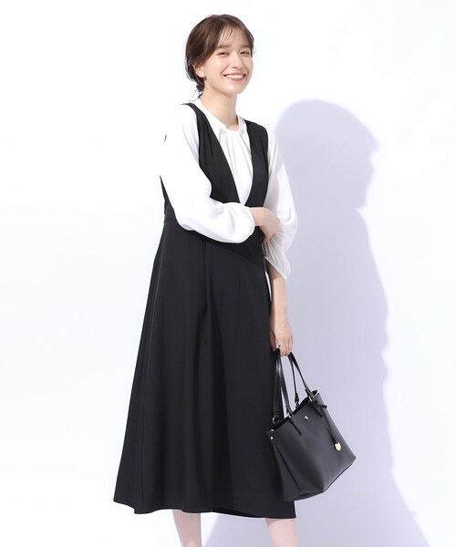 DRESKIP（ドレスキップ）の「デイリーにもお出かけにも Vネックフレアジャンドレ（ワンピース・レディース・ブラック/チャコールグレー/キャメル・02/03/04）」の17枚目の写真