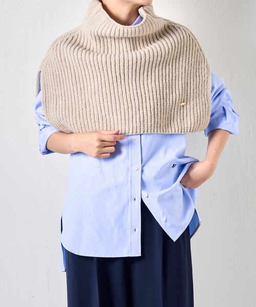 PAPILLONNER（パピヨネ）の「ショートニットポンチョ（マフラー・レディース・ボルドー/カーキ/ベージュ・FREE）」の10枚目の写真