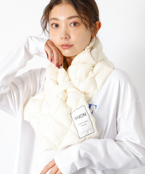TAION(タイオン)の「追加【TAION / タイオン】シティ ダウンマフラー / キルティング(マフラー・レディース・ブラック/ベージュ/オフホワイト・フリー)」の4枚目の写真