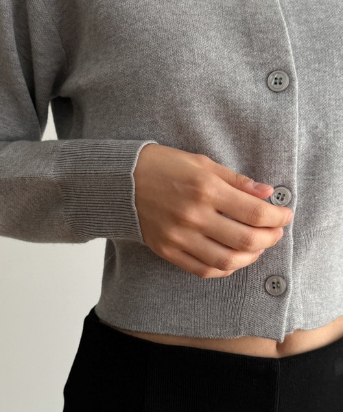 CANAL JEAN（キャナルジーン）の「El mar　スムース編ソフトニットカーディガン（カーディガン/ボレロ・レディース・ブラック/ライトグレー/チャコールグレー/レッド・ONE SIZE）」の15枚目の写真