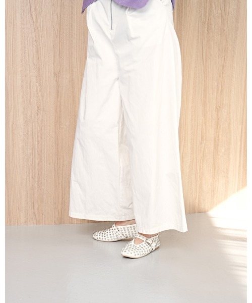 Emma Francis（エマフランシス）の「スタッズ メリージェーン（パンプス・レディース・ブラック/アイボリー・22.5cm/23.5cm/24.5cm/23.0cm/24.0cm/25.0cm/22.0cm）」の15枚目の写真