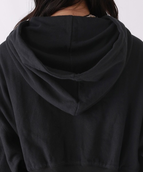 repipi armario(レピピ アルマリオ)の「ショートZIPフーディー(パーカー・キッズ・ピンク/ブラック/チャコールグレー・LARGE/MEDIUM/SMALL)」の13枚目の写真