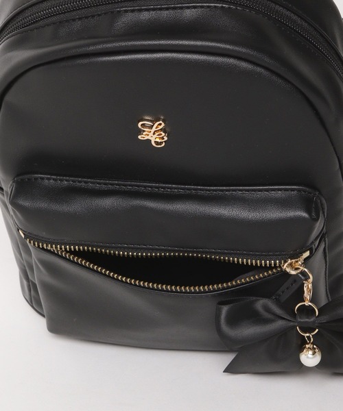 GLOBAL WORK(グローバルワーク)の「リボン付きPUリュック/288536(バックパック/リュック・キッズ・アイボリー/ブラック・ONE SIZE)」の17枚目の写真