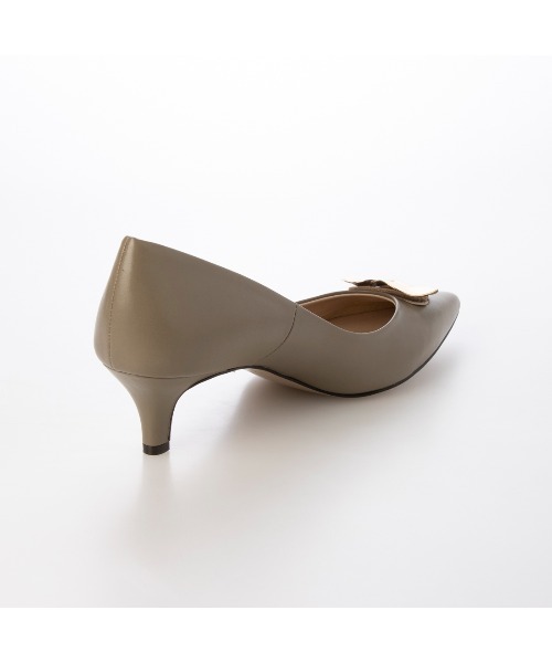 carino(カリーノ)の「メタルパーツパンプス(パンプス・レディース・グレー/アイボリー/ブラック・24cm/23.5cm/23cm/24.5cm/22.5cm)」の16枚目の写真