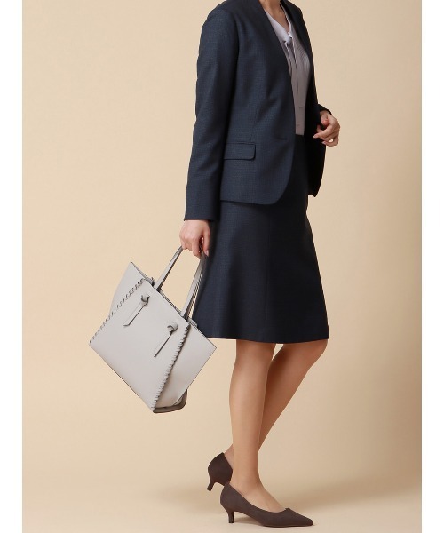 SUIT SQUARE（スーツスクエア）の「フレアスカート ウォッシャブル ストレッチ マイクロチェック（スーツスカート・レディース・ネイビー・36(7号)/40(11号)/42(13号)/38(9号)）」の2枚目の写真