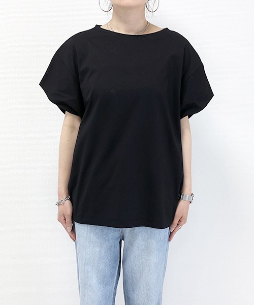 Aletta vita（アレッタビータ）の「【こだわり抜いた大人のカットソー】シルケットスムース重ね袖コクーンプルオーバー（Tシャツ/カットソー・レディース・ブラック/オフホワイト/チャコール・FREE）」の4枚目の写真