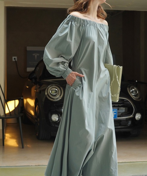 SUWDEE（スーディー）の「off shoulder volume sleeve one piece（ワンピース・レディース・グリーン/ブラック・FREE）」の7枚目の写真