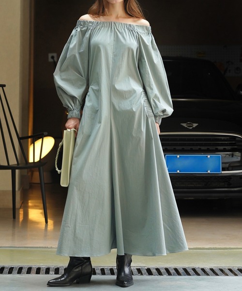 SUWDEE（スーディー）の「off shoulder volume sleeve one piece（ワンピース・レディース・グリーン/ブラック・FREE）」の8枚目の写真