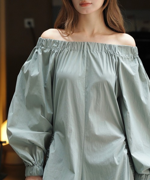 SUWDEE（スーディー）の「off shoulder volume sleeve one piece（ワンピース・レディース・グリーン/ブラック・FREE）」の11枚目の写真
