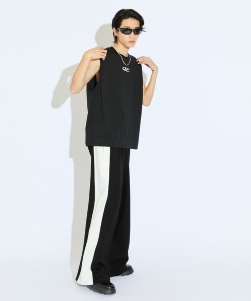 Lui's(ルイス)の「【Neucon/ニューコン】ビッグサイドラインダンボールニットスウェットパンツ(その他パンツ・メンズ・ボルドー/ブラック・2/1)」の11枚目の写真