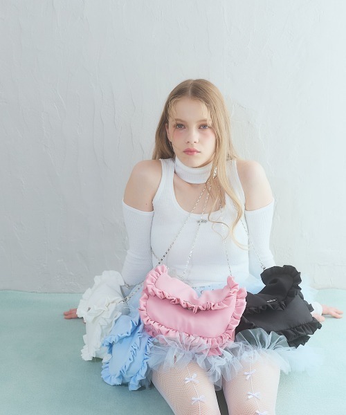 lilLilly（リルリリー）の「フリルバッグ（ショルダーバッグ・レディース・ブルー/ブラック/ホワイト/ピンク・FREE）」の9枚目の写真