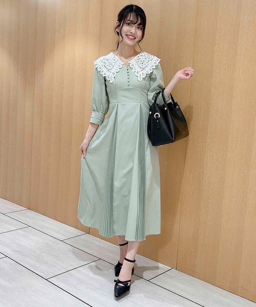 NOELA（ノエラ）の「襟レースプリーツワンピ（ワンピース・レディース・ベージュ/ライトグレー/ライトグリーン・S/M）」の4枚目の写真