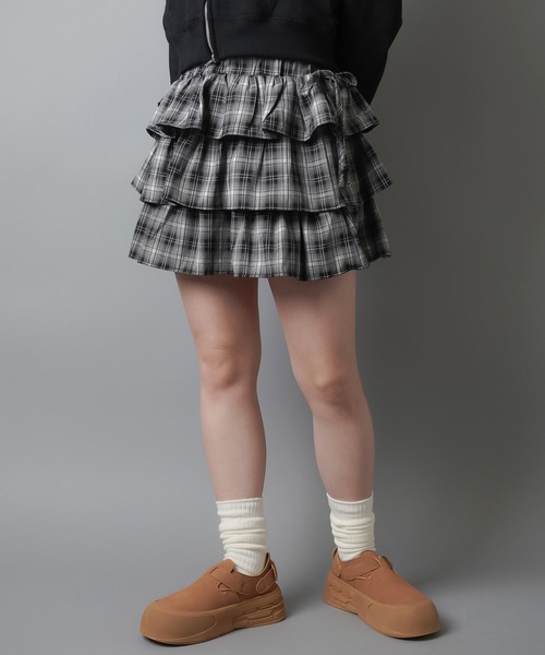 SPINNS（スピンズ）の「ティアードミニスカート/チェック/スカパン/インナーパンツ付き（スカート・レディース・グレー/ブラウン/カーキ・ONESIZE）」の7枚目の写真