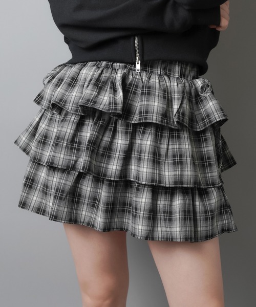 SPINNS（スピンズ）の「ティアードミニスカート/チェック/スカパン/インナーパンツ付き（スカート・レディース・グレー/ブラウン/カーキ・ONESIZE）」の5枚目の写真