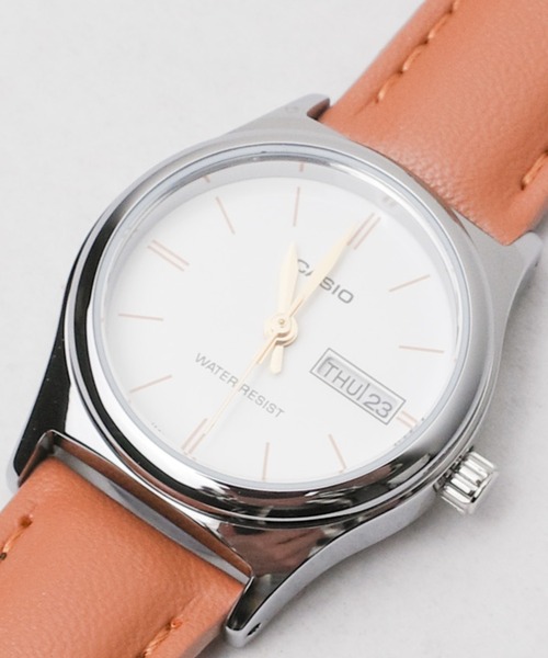 CASIO(カシオ)の「《CASIO(カシオ)》クラシック デイデイト ラウンド SV レザーベルト(アナログ腕時計・レディース・ホワイト/ブラック/ホワイト系その他・FREE)」の3枚目の写真
