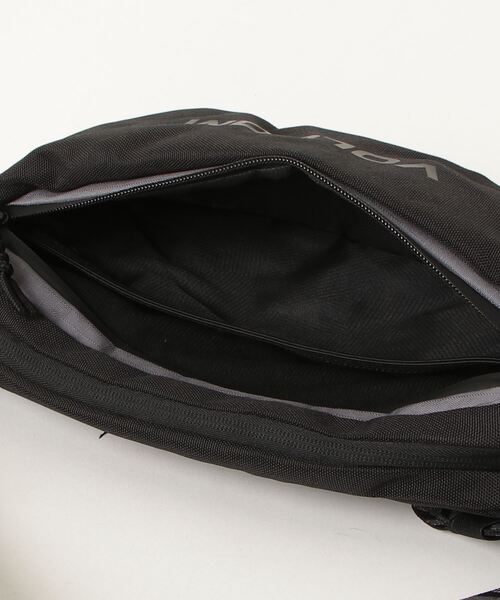 VOLCOM（ボルコム）の「【VOLCOM】 MINI DOS PACK WAIST BAG（ボディバッグ/ウエストポーチ・メンズ・ブラック・O/S）」の4枚目の写真