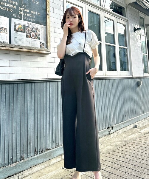S様。専用。フリルデザイン ブラックオーバーオール ウィークス　新品未使用 セール】【洗える】フリルデザイン・サス付きパンツ（サロペット