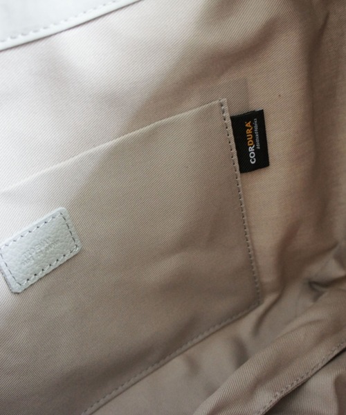 TIDEWAY（タイドウェイ）の「GRIZZLY CRESCENT SHOULDER / M（ショルダーバッグ・レディース・ブラック/グレー/ブラウン・FREE）」の6枚目の写真