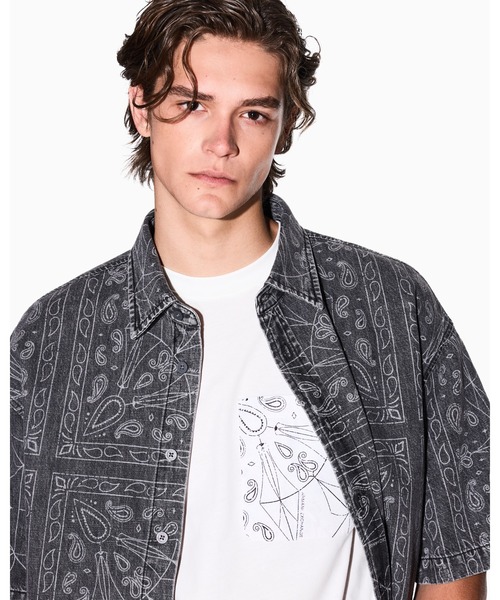 ARMANI EXCHANGE（アルマーニエクスチェンジ）の「【A|X アルマーニ エクスチェンジ】ペイズリープリント コットンリネンデニム 半袖シャツ/REGULAR+（シャツ/ブラウス・メンズ・ブラック・LARGE/MEDIUM/SMALL/X-LARGE/X-SMALL/XX-LARGE）」の7枚目の写真