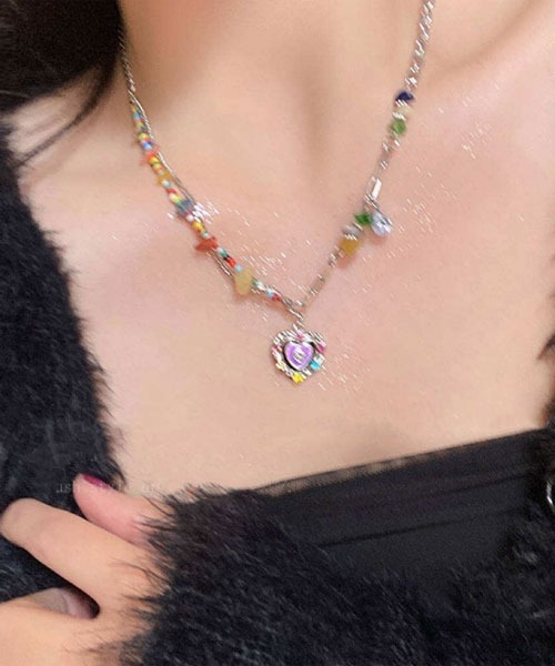 TONE SELECT GOODS（トーンセレクトグッズ）の「【urge select】Y2K カラフル ビーズ×シルバー チャーム ネックレス（ネックレス・レディース・シルバー系1/シルバー系2・FREE）」の7枚目の写真